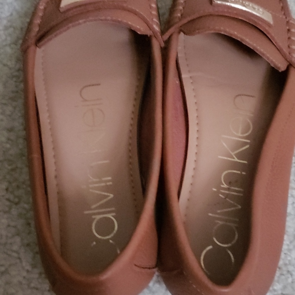Calvin Klein - Picture 3 of 4